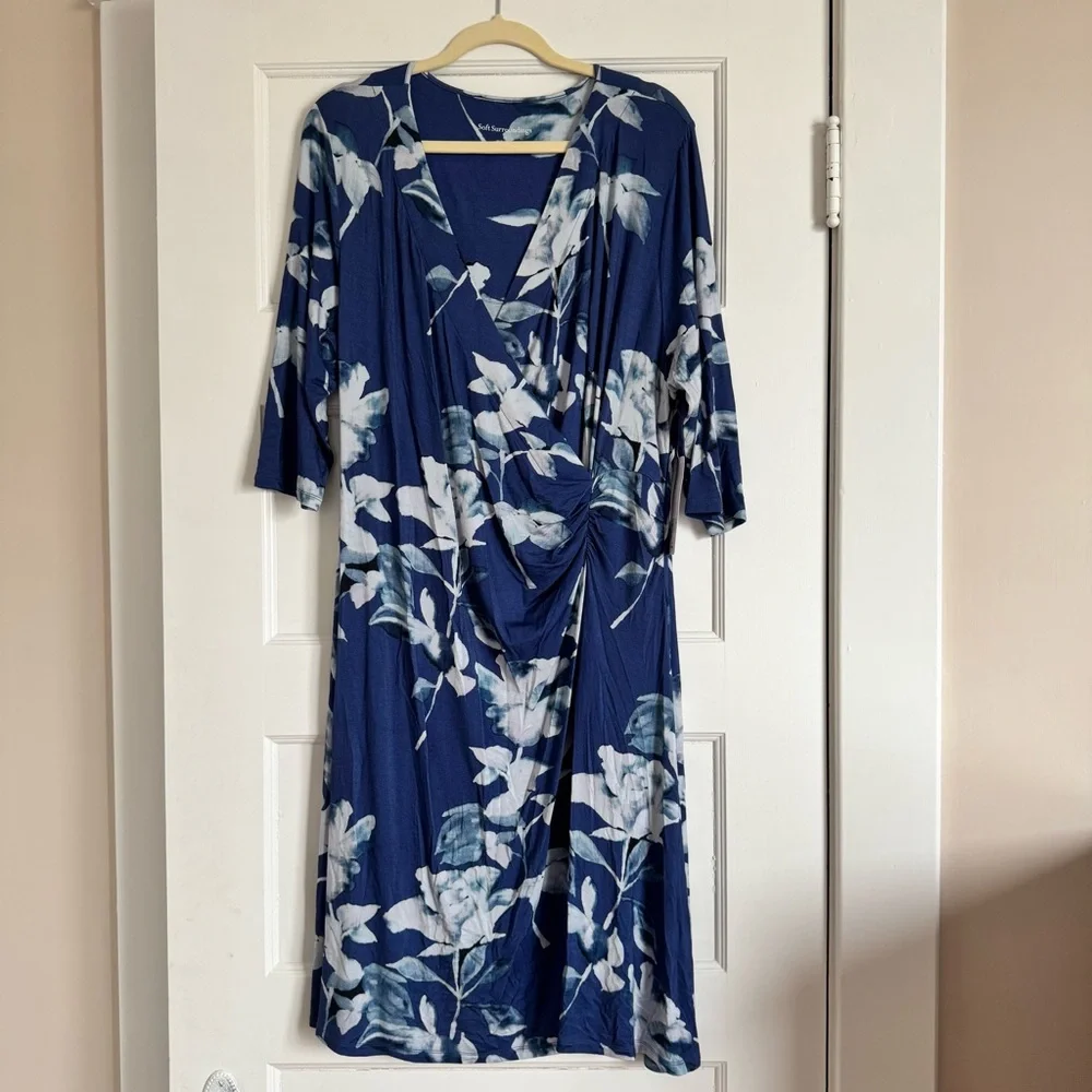 SOFT SURROUNDINGS NWT Hyannis Navy Floral Rose Casual Dress Size 1X Women’s - Picture 2 of 6